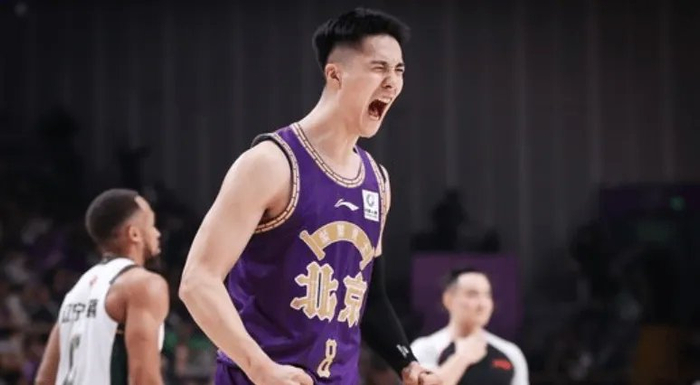 张庆鹏把北控带废了！无防守，无篮板，乱用人，名记曝不下课！|天津|篮板球|范汇鎏|孟子凯|江林俊_新浪体育_新浪新闻